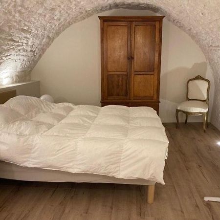 Les Matelles : Charmant Logement En Pierres Екстер'єр фото